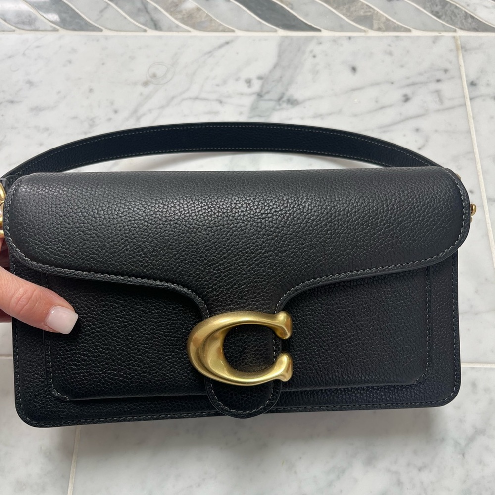 Coach Tabby 26 
Black pebbled leather 
New condition